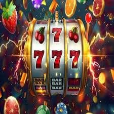 Tabel taruhan Super Sic Bo dengan berbagai opsi dan pembayaran di platform slotfb